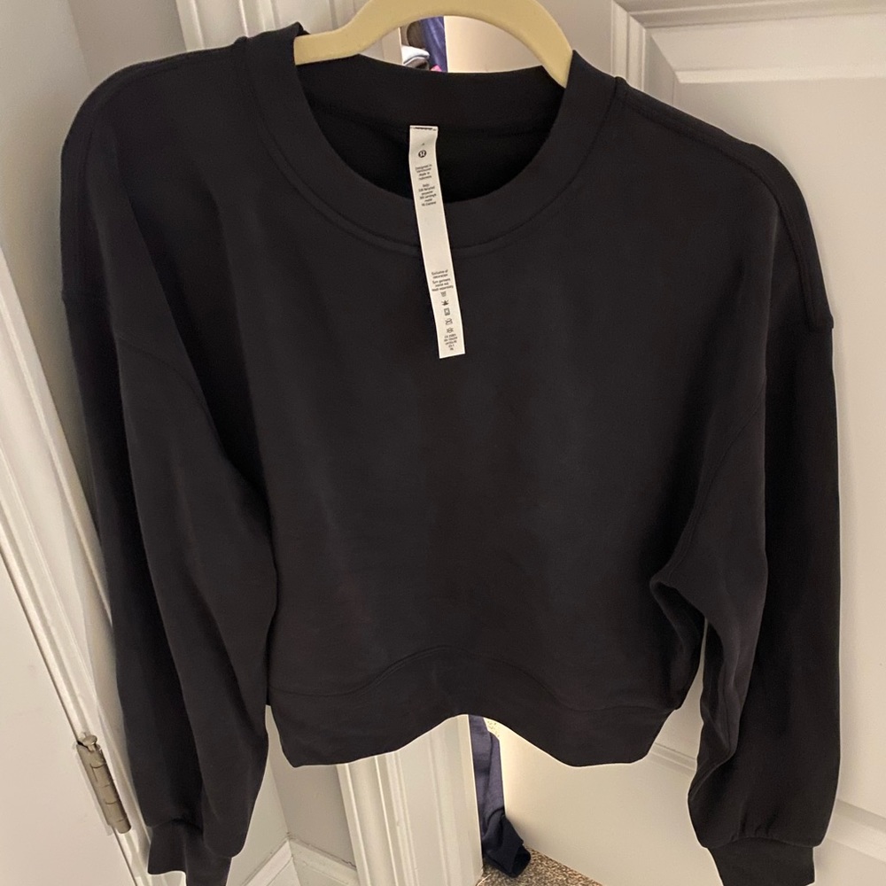 Lululemon softstreme oversized cropped crew black!